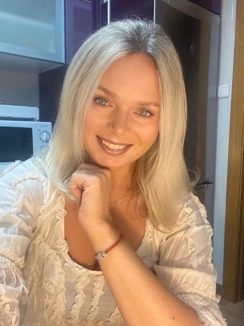 Saber M&aacute;s Sobre Ella