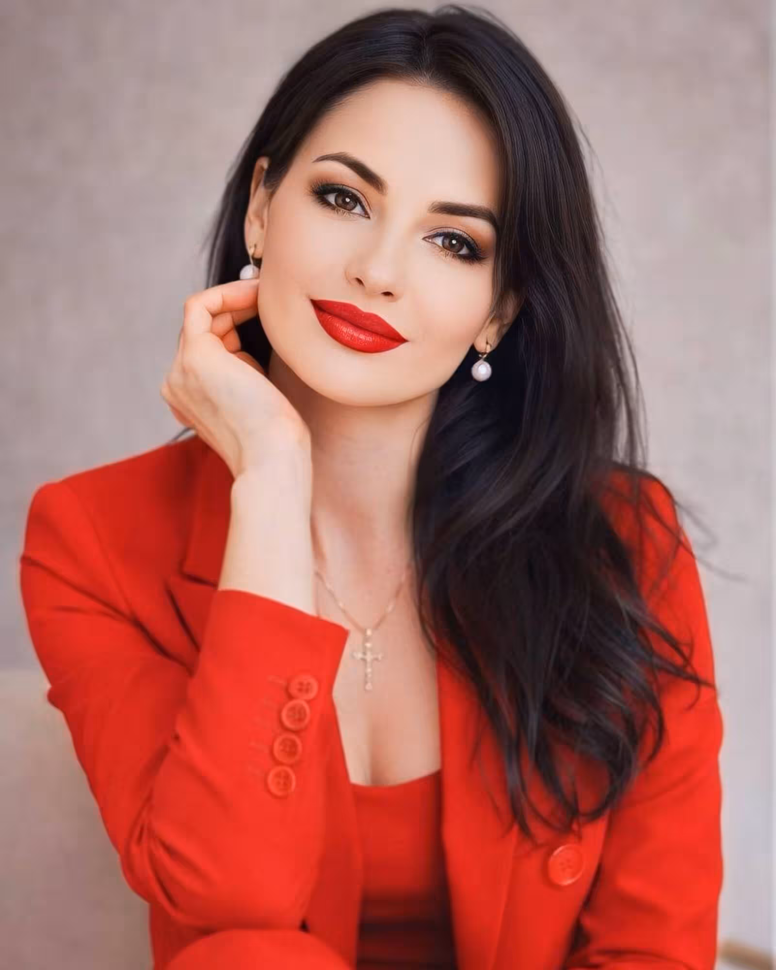 Saber M&aacute;s Sobre Ella