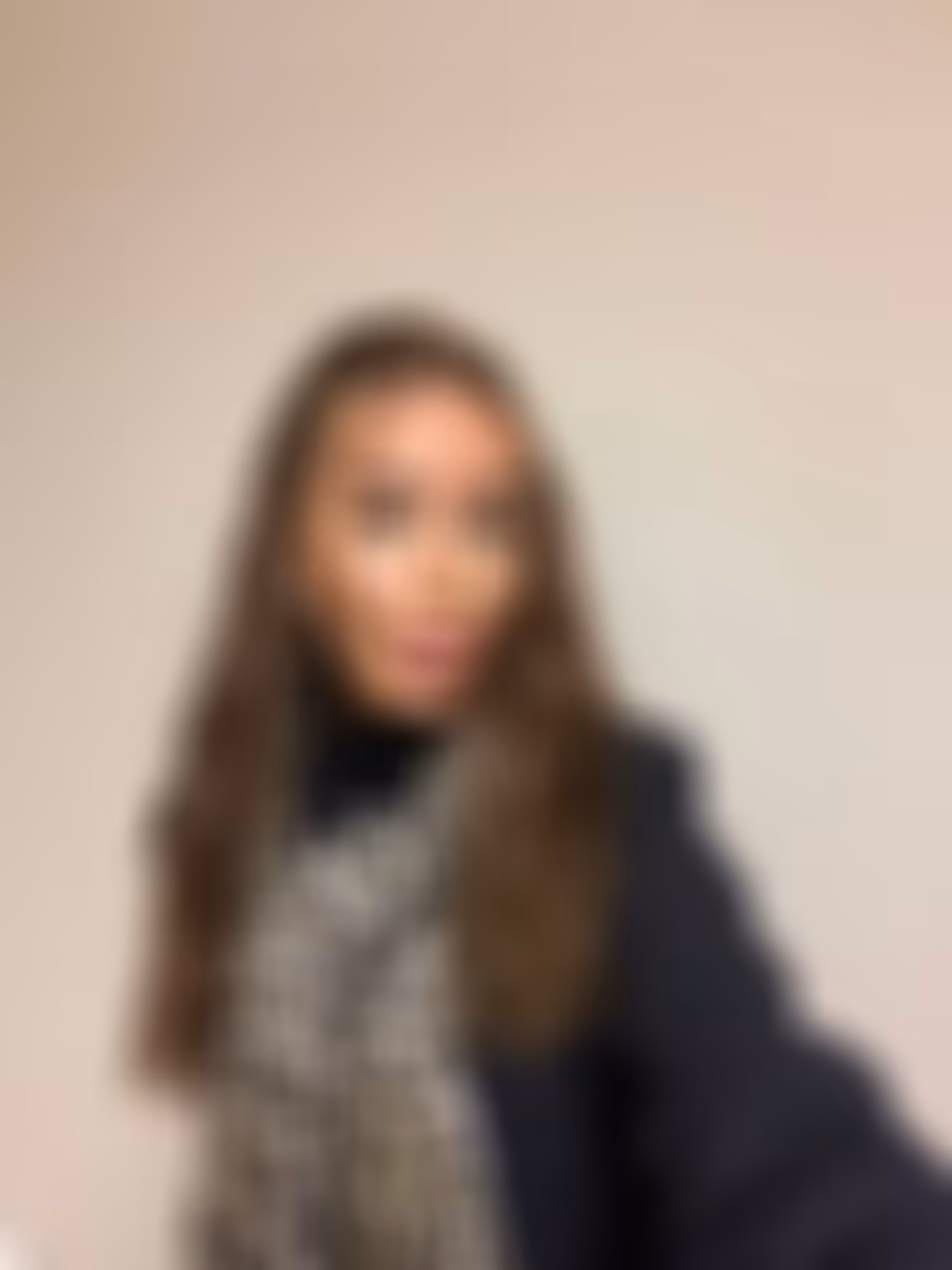 Saber M&aacute;s Sobre Ella