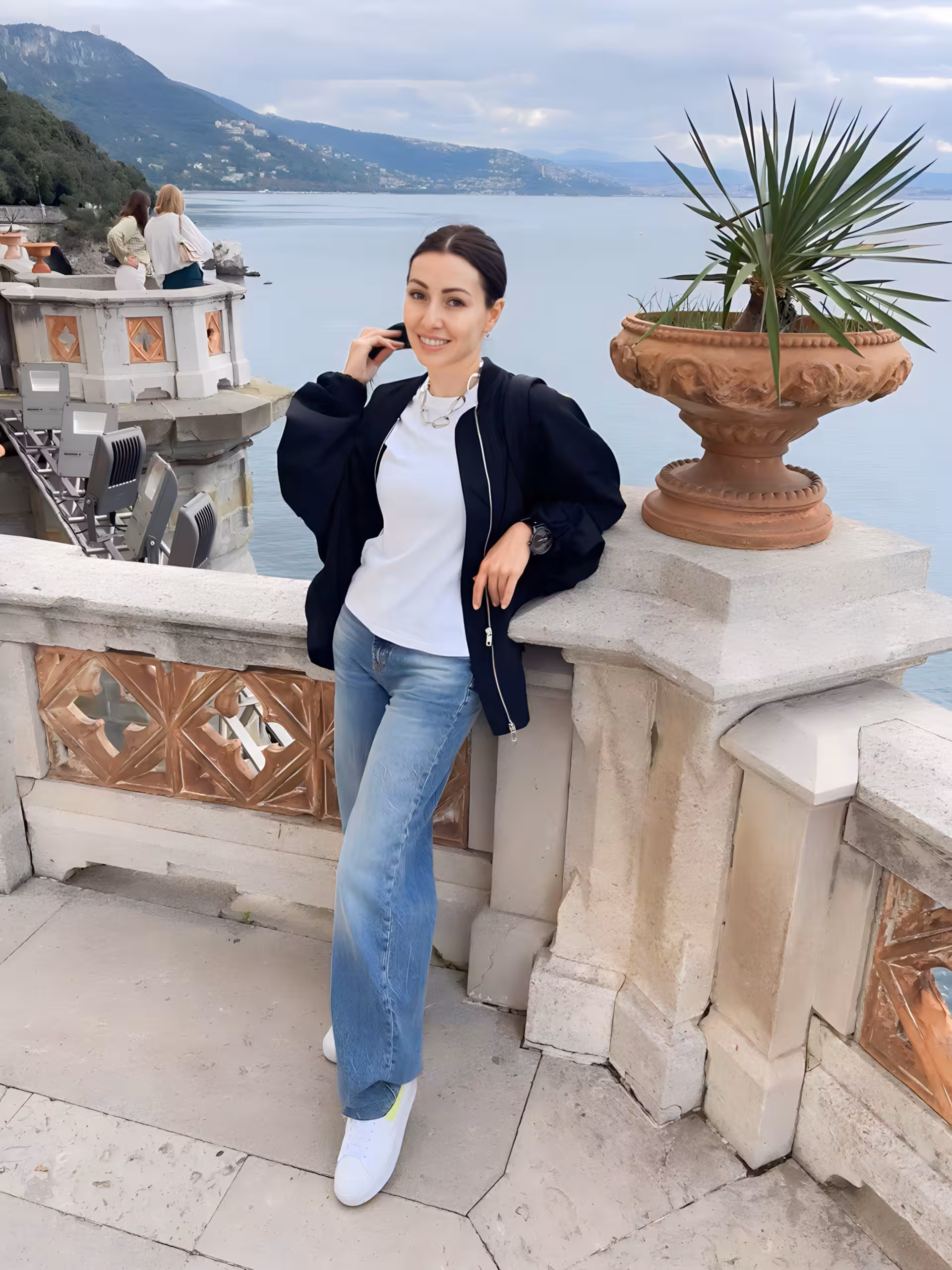 Saber M&aacute;s Sobre Ella