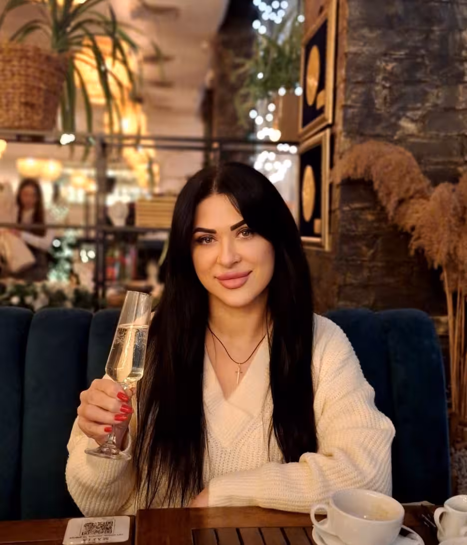 Saber M&aacute;s Sobre Ella