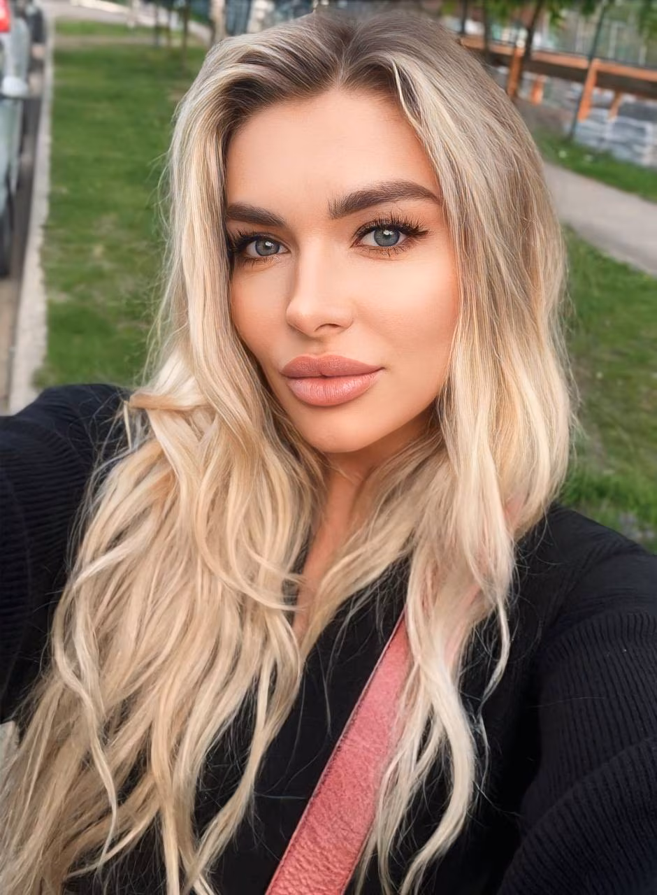 Abrir Perfil de la Mujer