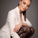 Lilia 34 Warsaw Poland busca un hombre responsable