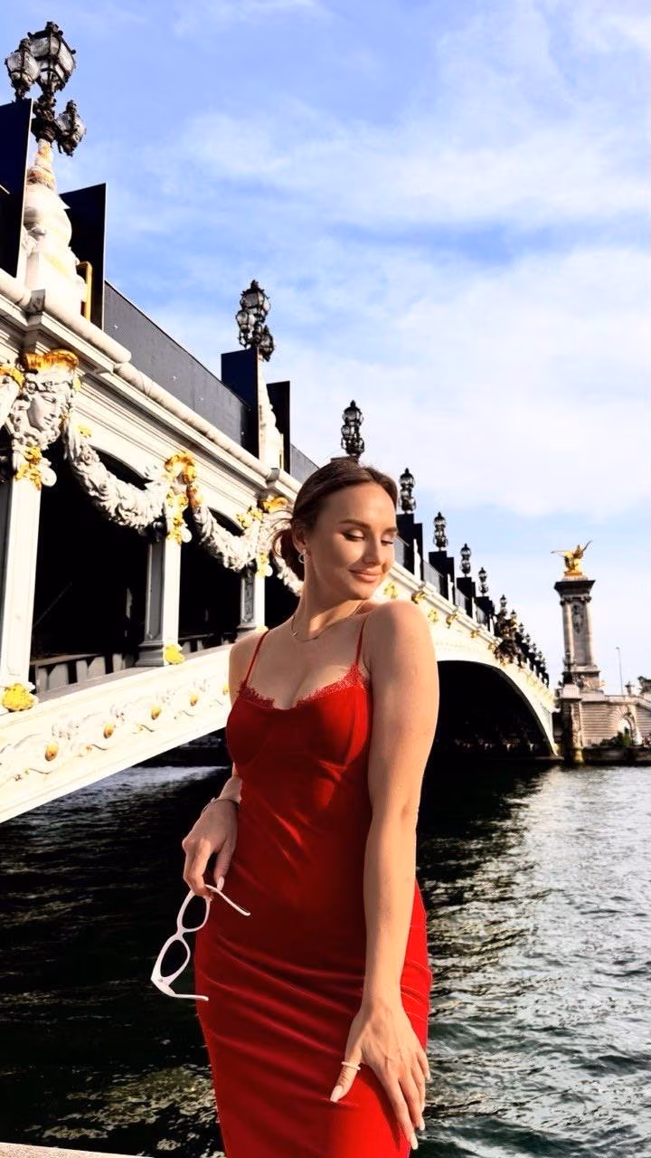 Abrir Perfil de la Mujer