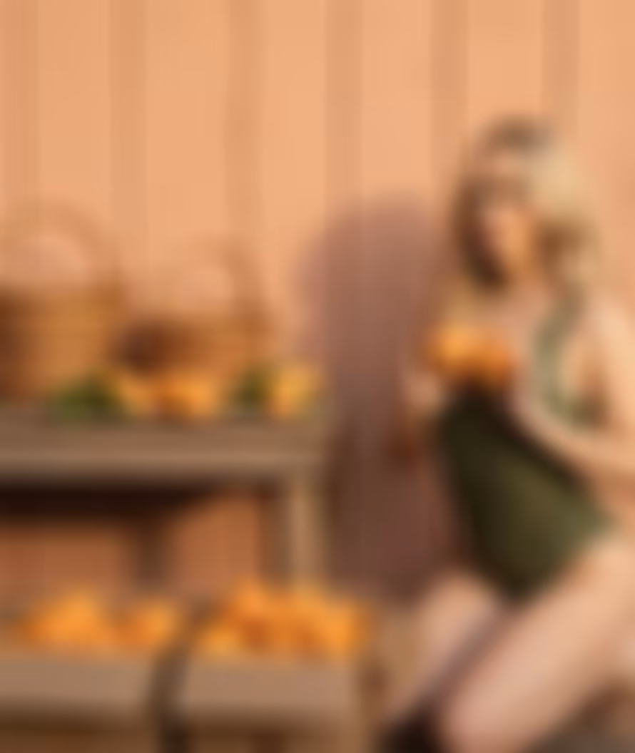 Saber M&aacute;s Sobre Ella