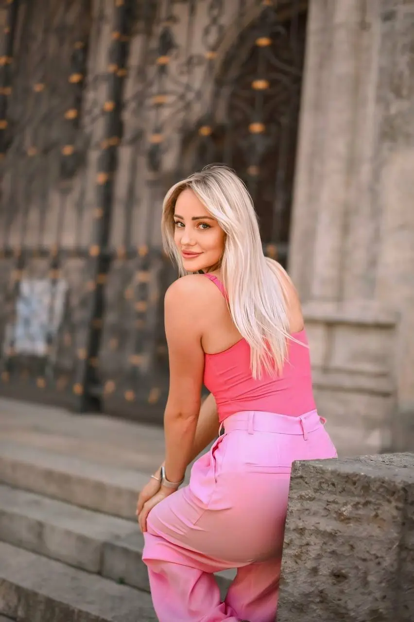 Visitar Perfil de la Dama